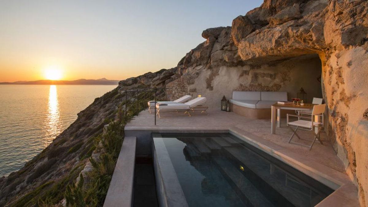 In Fels und Festung gebaut: ein Außenbereich des Hotels Cap Rocat.