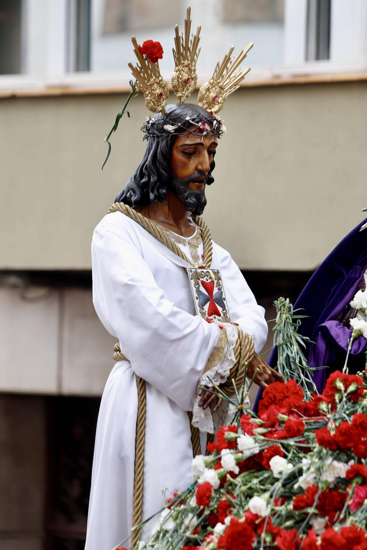 Traslado del Cautivo y María de La O por las calles del barrio de la Trinidad
