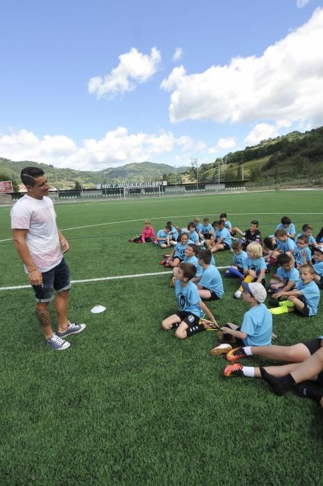 Campus de fútbol de Saúl Berjón