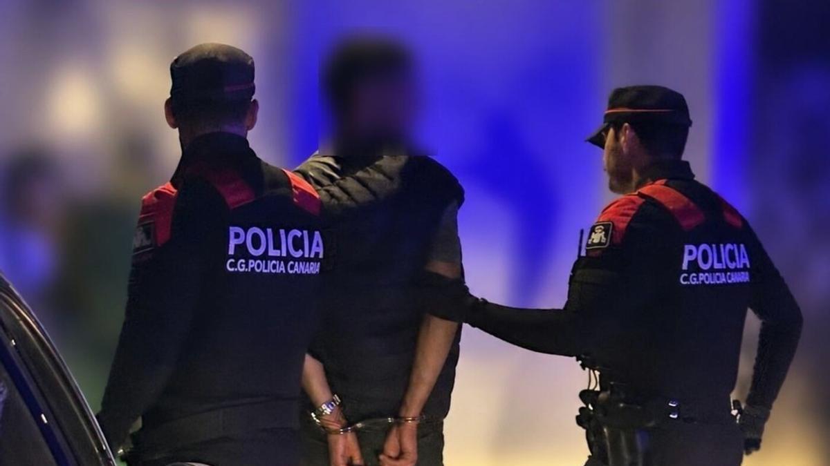 La Policía Canaria detiene a un hombre por robar en una tienda Santa Lucía de Tirajana, en Gran Canaria
