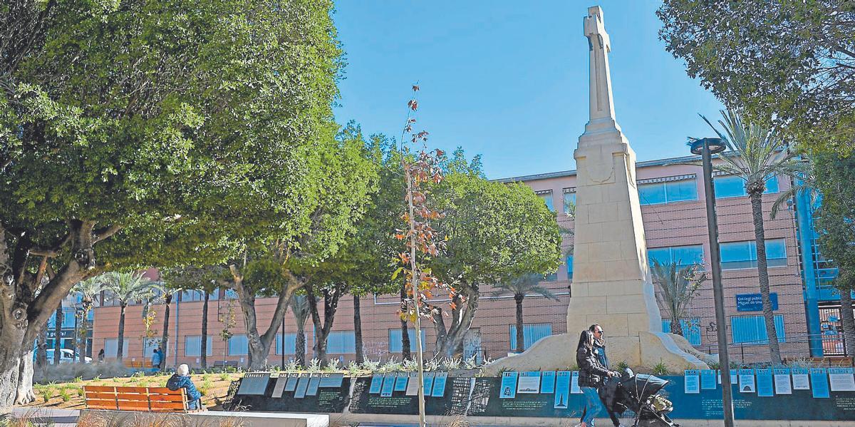 La creu «de los Caídos», en una imatge recent.
