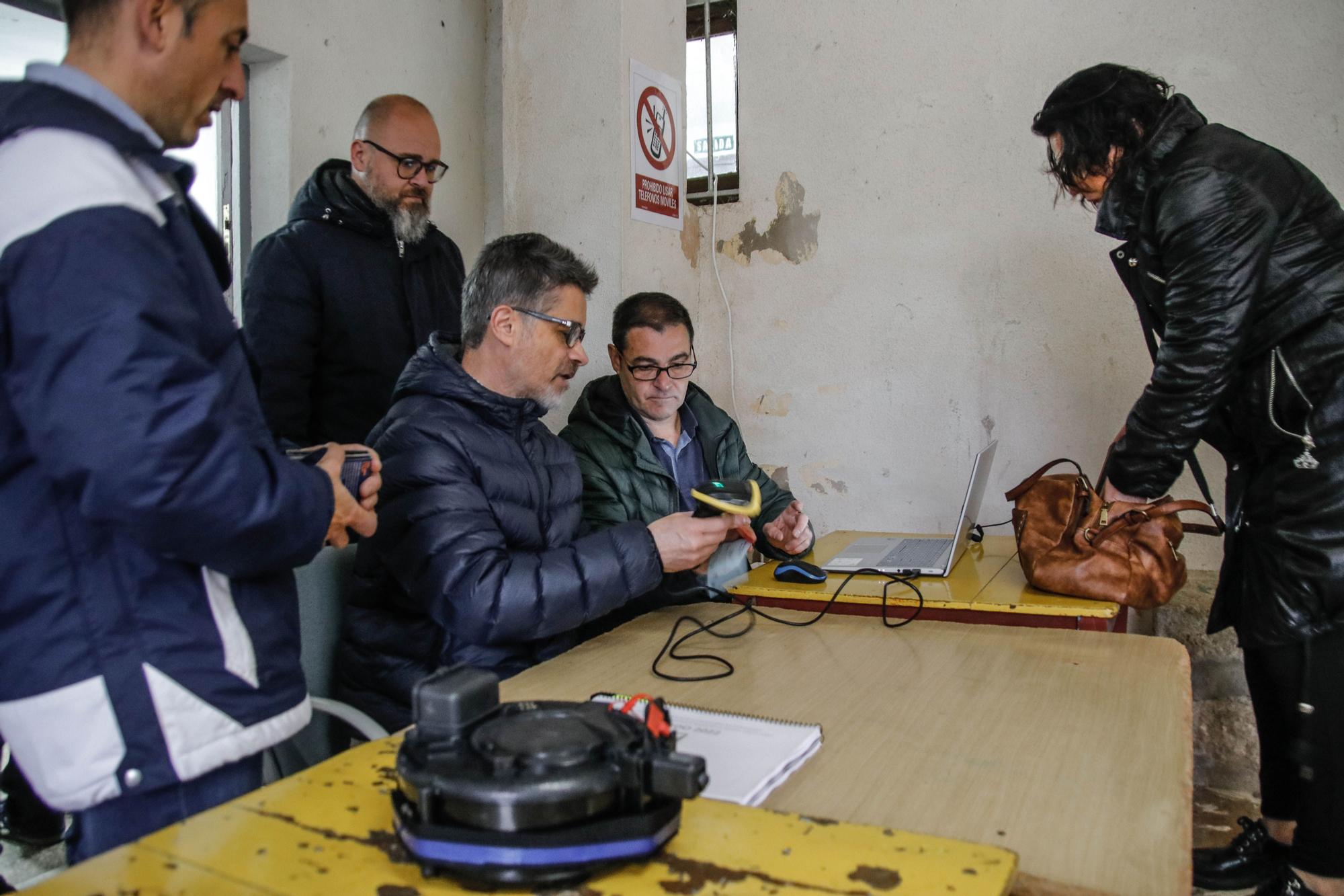 La Asociación de San Jorge reparte 3.010 kilos de pólvora para el día del Alardo en Alcoy