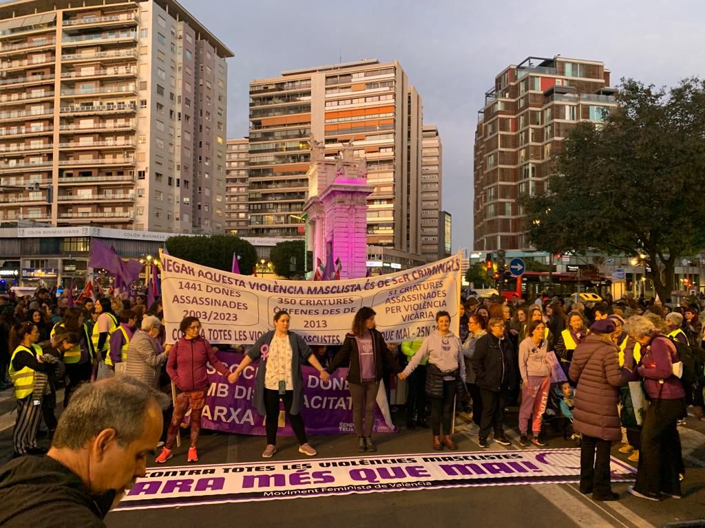 València clama contra la violencia machista