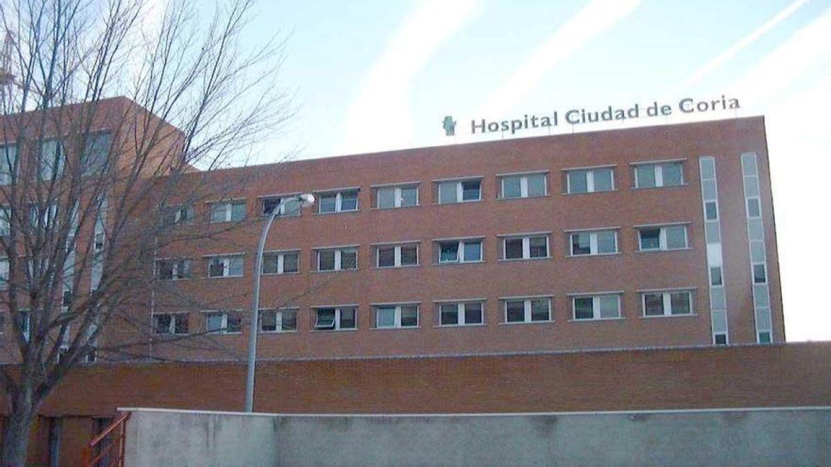 La herida fue trasladada al hospital Ciudad de Coria.