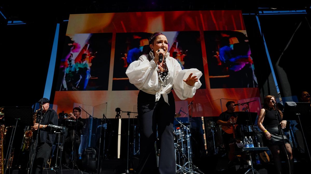 Gloria Estefan celebra sus 50 años de carrera con un multitudinario concierto en la Hispanidad 2025 de Madrid