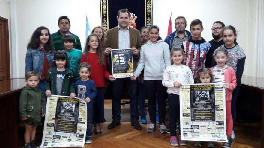 Presentación de la Festa do Pan de Millo e Ovo, en el consistorio de Cotobade. // FdV