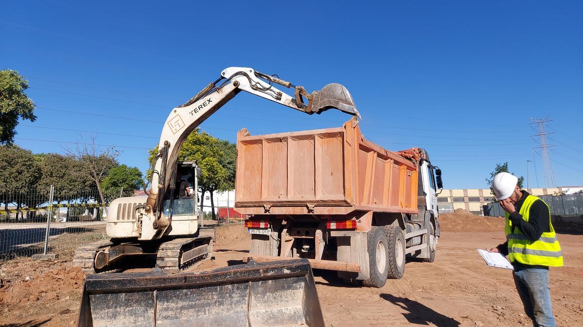 Inicio de las obras del almacén de la brigada de obras de Xirivella