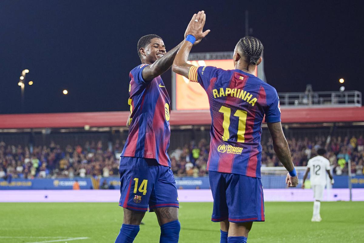 Rashford y Raphinha se disputan el extremo izquierdo