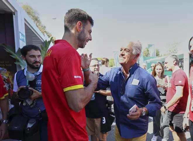 Empieza el espectaculo de la Davis