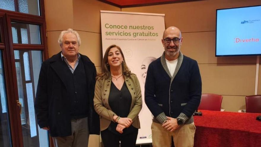 Por la izquierda, Ramón Avello, Teresa Sánchez y Oliver Suárez, ayer, en la presentación del concierto. | O. L.