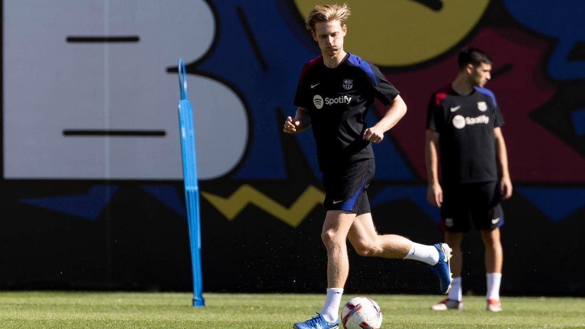 Frenkie de Jong durante un entrenamiento del FC Barcelona