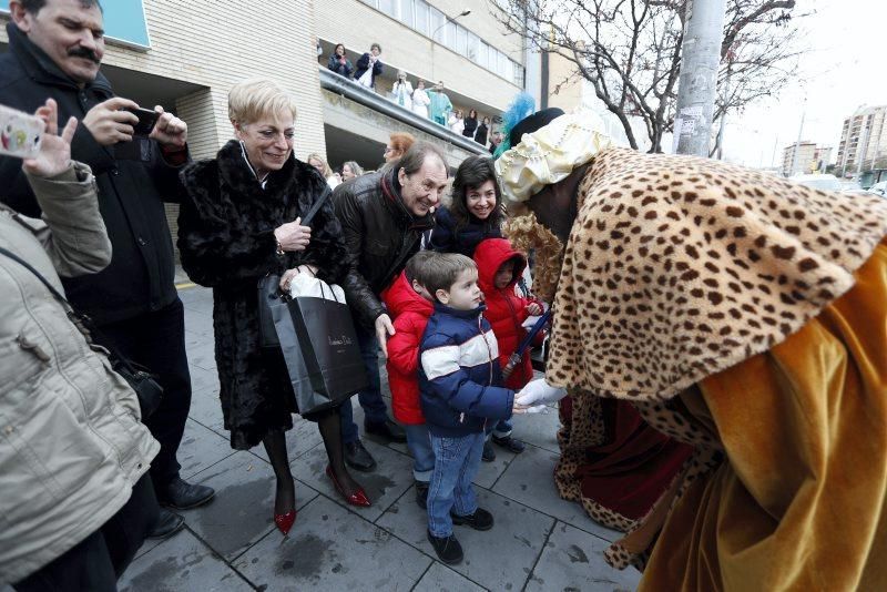 Los Reyes Magos visitan a los niños del Servet