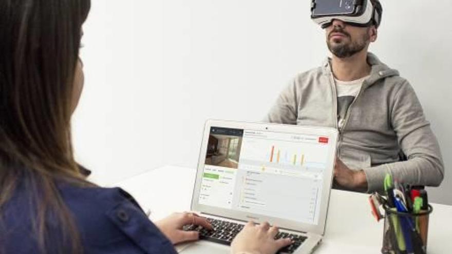 Dispositiu de realitat virtual al centre de psicologia David Sánchez