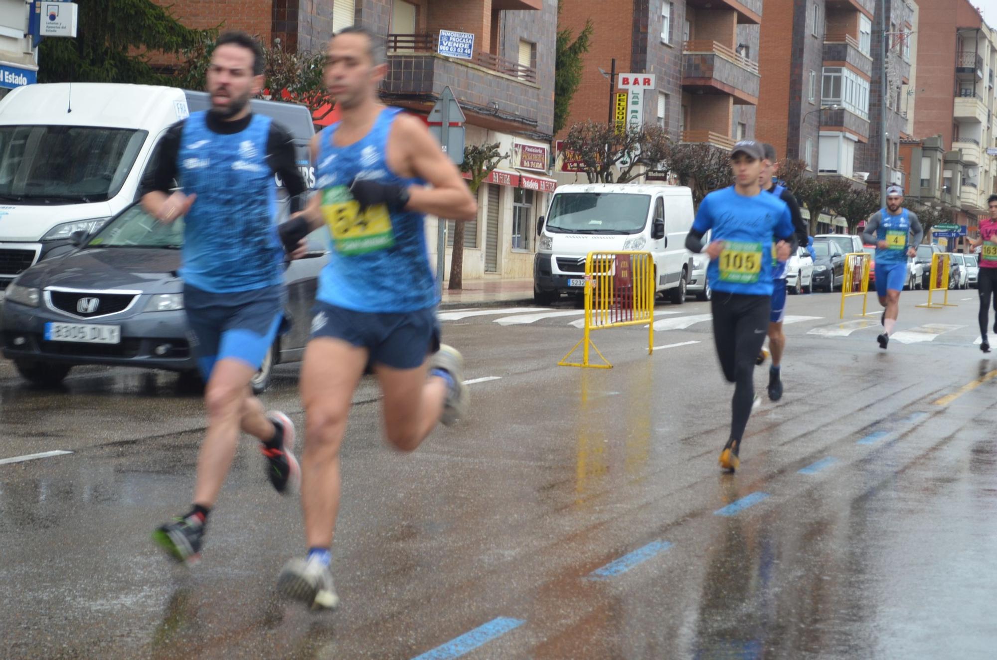 La XV Carrera Popular de Navidad de Benavente, en imágenes