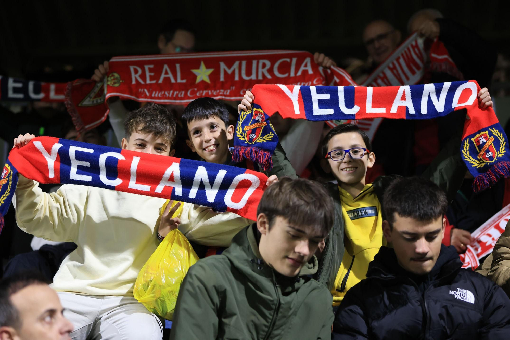 El derbi regional entre el Yeclano Deportivo y el Real Murcia, en imágenes