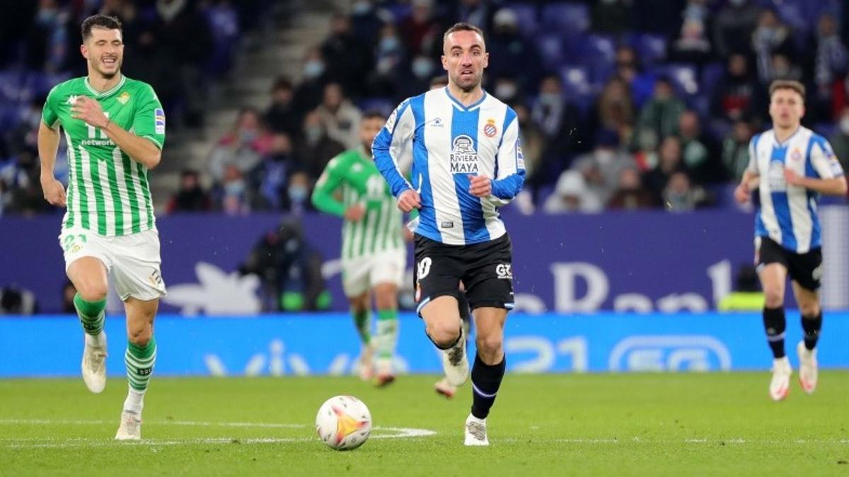 Darder, en una acción del partido contra el Betis en Cornellà.