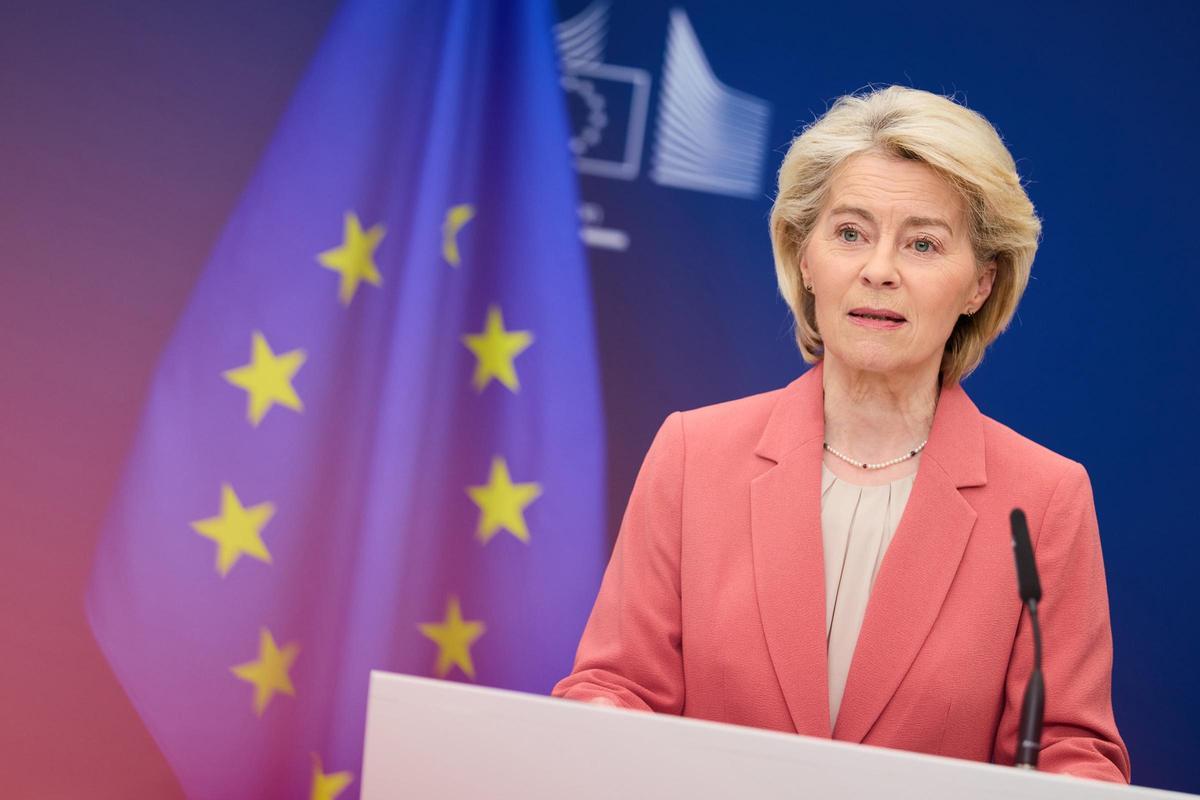 Von der Leyen planteja prohibir les xarxes socials als menors de 13 anys i exigir la supervisió dels pares fins als 15