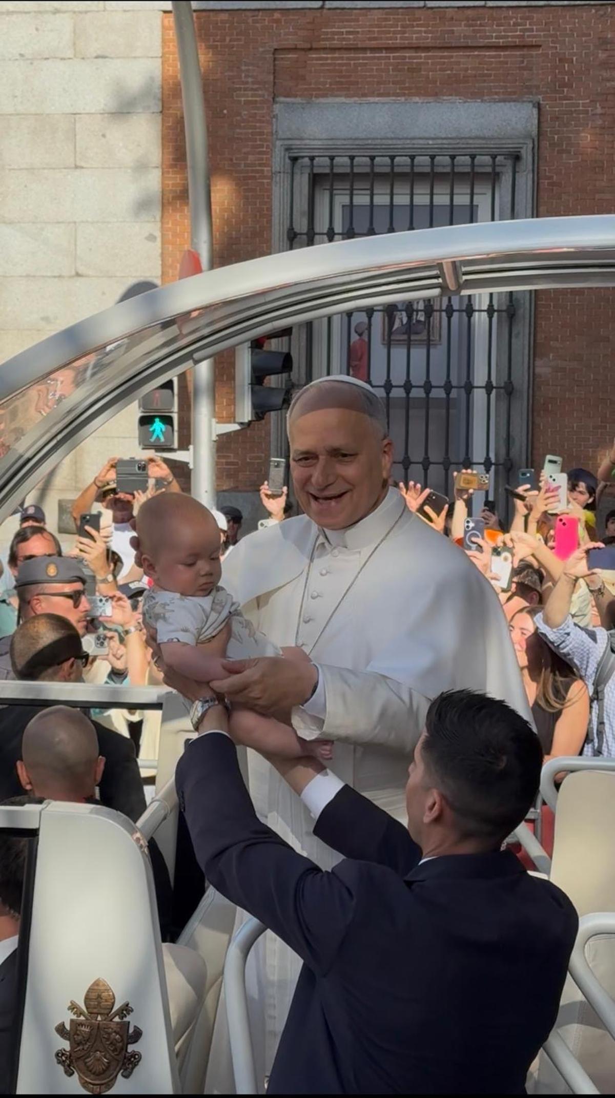 Las imágenes de los castellonenses en el histórico Corpus junto al Papa León en Madrid Las imágenes de los castellonenses en el histórico Corpus junto al Papa León en Madrid