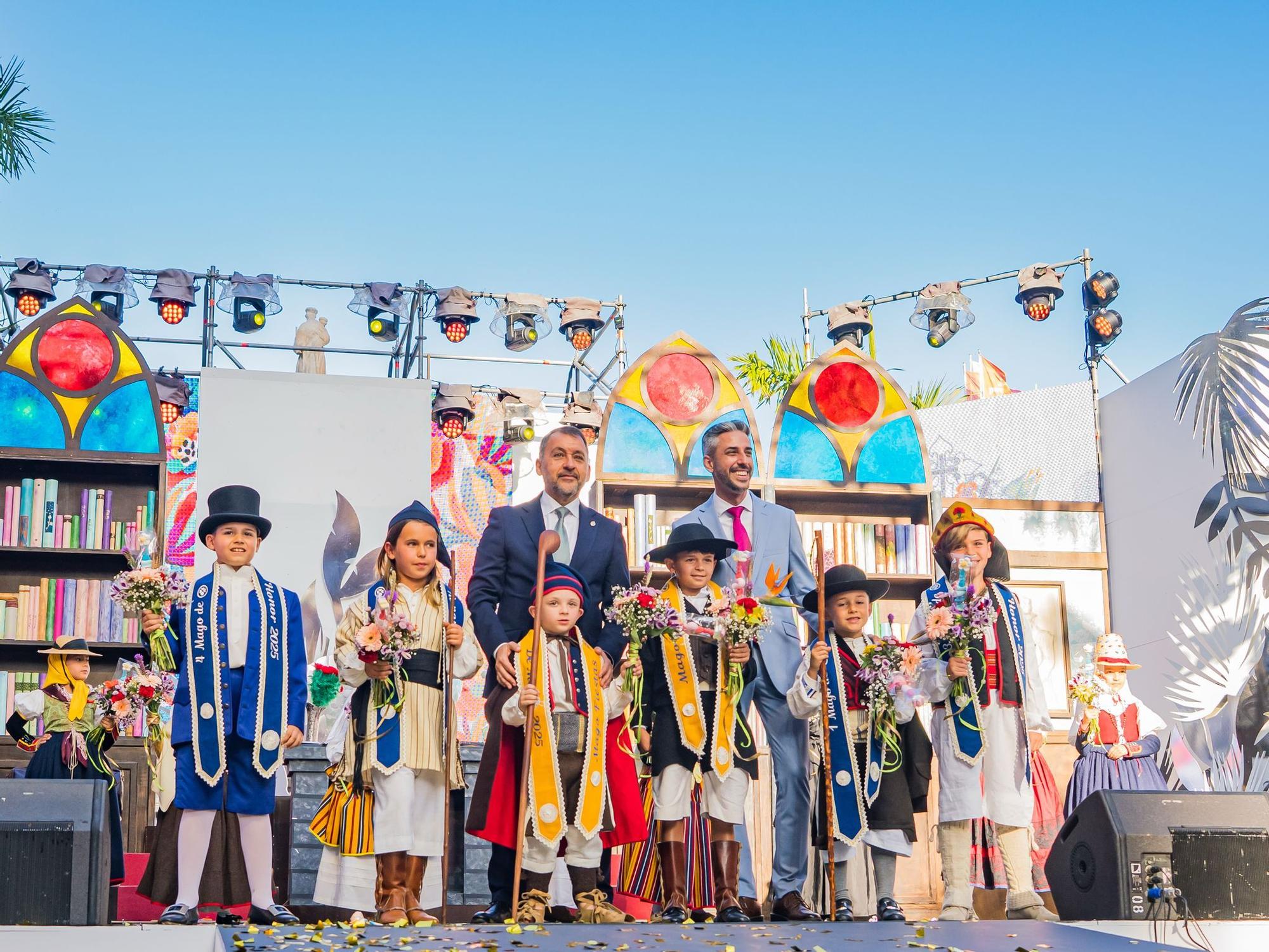 Gala de elección del romero y la romera infantil de las Fiestas de Mayo