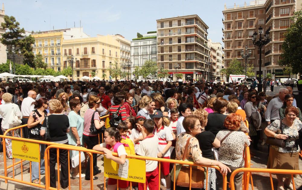 Retrospectiva de los primeros Besamanos a la Virgen de los Desamparados