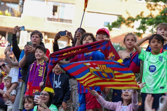 ¡De locos! Las mejores imágenes de una ciudad entregada al Barça