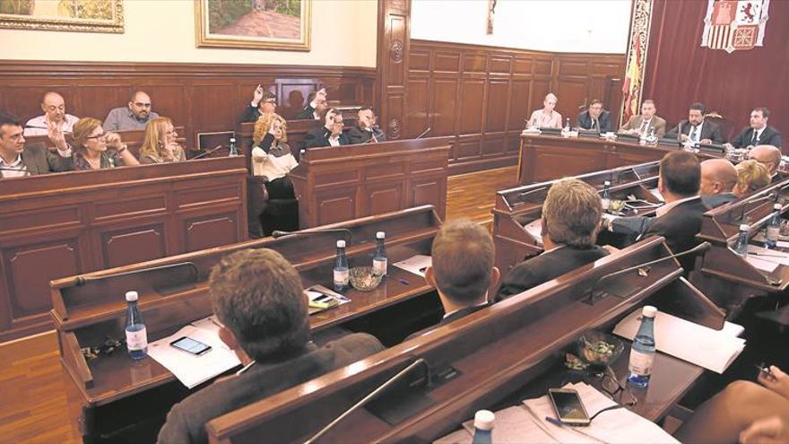 La Diputación aprueba sus cuentas con la abstención de PSPV y Cs