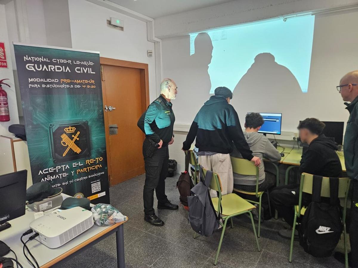 Inicio de la Ciberliga de la Guardia Civil en Alicante.