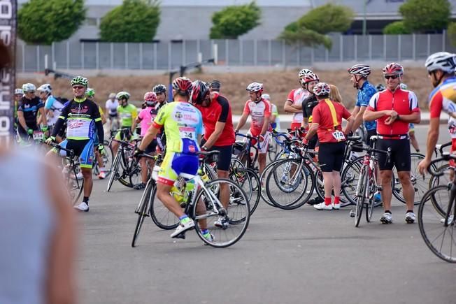 Salida de la ruta cicloturista hacia Artenara ...