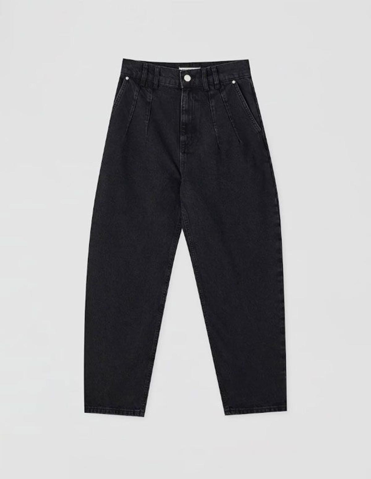 Vaqueros negros de Pull & Bear