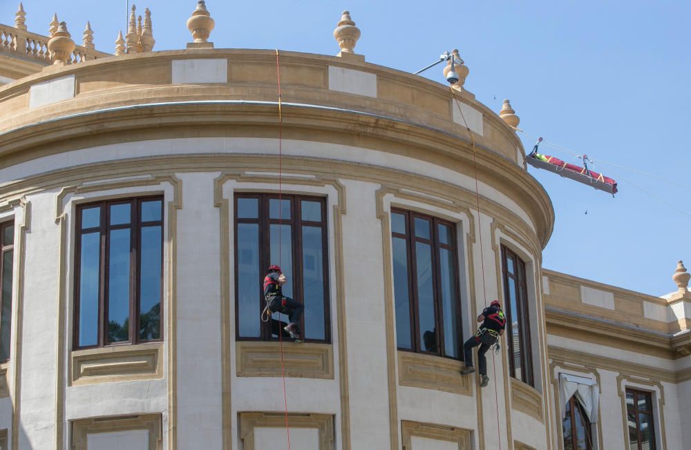 Los bomberos exhiben poderío