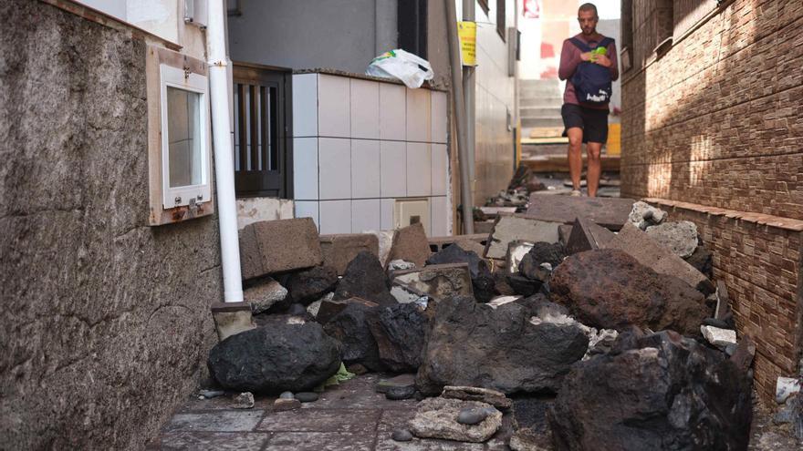 "Nunca habíamos nada así": una vecina de Arafo relata la noche que vivió por el oleaje