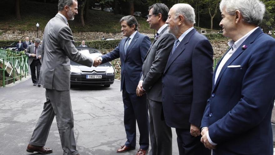 El Rey, impresionado con la &quot;fabrica de luz&quot; de Somiedo