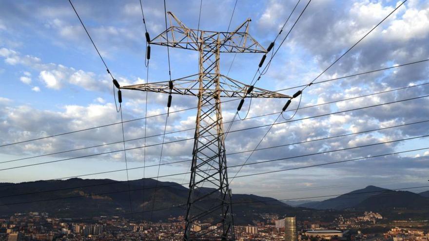 Un torre de transporte de energía perteneciente a red eléctrica. |   // EFE