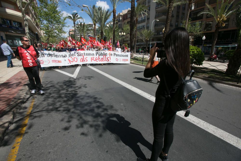 Los sindicatos convocan una manifestación para pedir empleos decentes y un equilibrio presupuestario para las jubilaciones