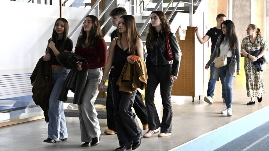 341 estudiantes visitan el campus con el deporte como gran favorito