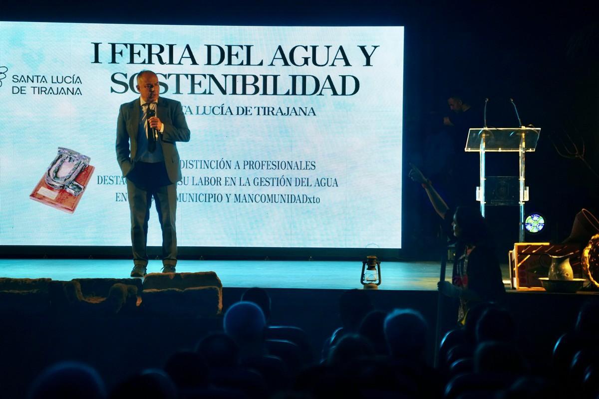 Distinciones a profesionales destacados por su labor en la gestión del agua de Santa Lucía Distinciones a profesionales destacados por su labor en la gestión del agua de Santa Lucía