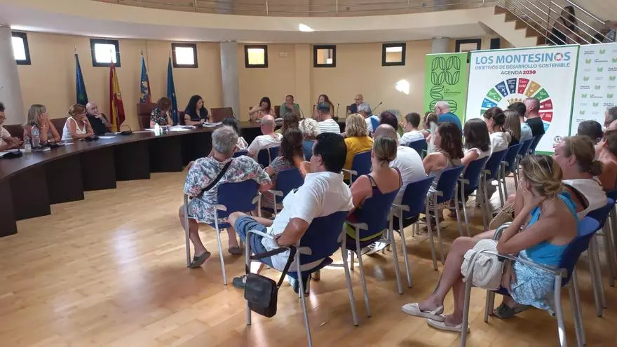 Pleno con polémica y tensión por el proyecto de planta de biorresiduos en Los Montesinos