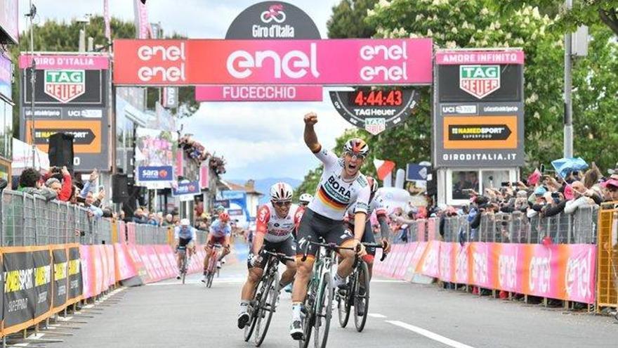 Los titanes del esprint se lucen en el Giro