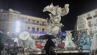 Directo |  El domingo finaliza bajo la lluvia y con un remate izado