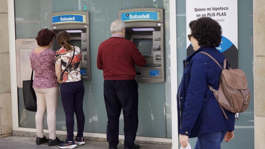 La huelga de empleados de banca alcanza el mayor seguimiento en el Sabadell