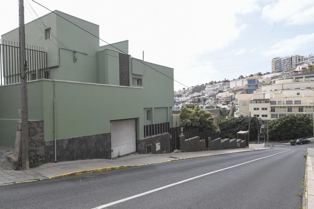 Casa en venta por el Colegio de Enfermería.