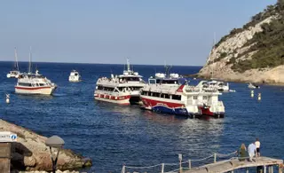La Capitanía Marítima de Ibiza investigará al barco que embarrancó en Cala Llonga