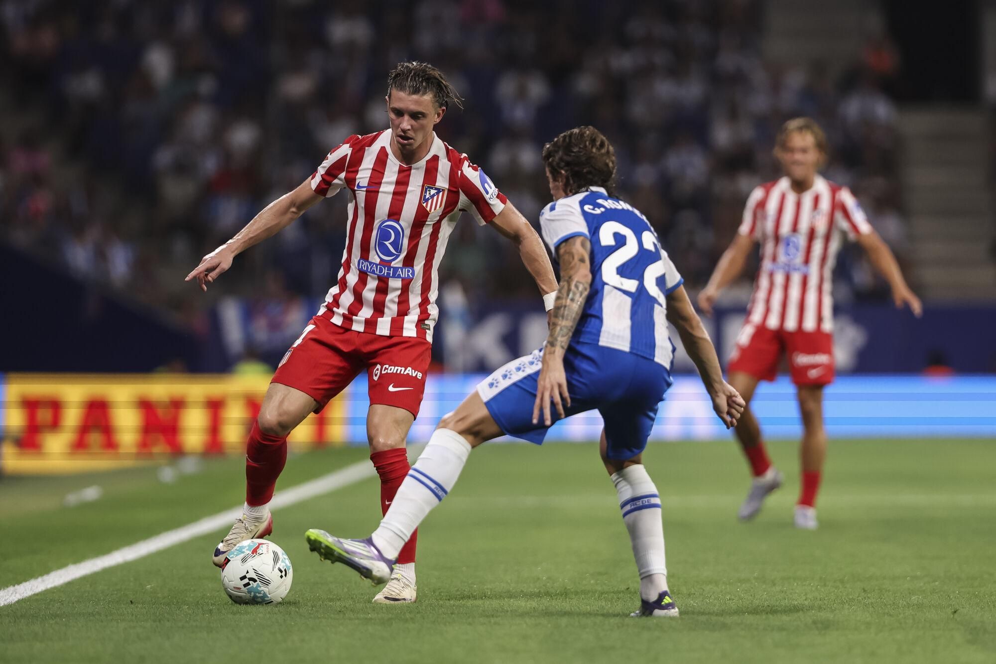 Conor Gallagher of Atletico de Madrid and Carlos Romero of RCD Espanyol in action during the Spanish league, La Liga EA Sports, football match played between RCD Espanyol and Atletico de Madrid at RCDE Stadium on August 17, 2025 in Cornella, Barcelona, Spain. AFP7 17/08/2025 ONLY FOR USE IN SPAIN. Javier Borrego / AFP7 / Europa Press;2025;SPORT;ZSPORT;SOCCER;ZSOCCER;RCD Espanyol v Atletico de Madrid - La Liga EA Sports;
