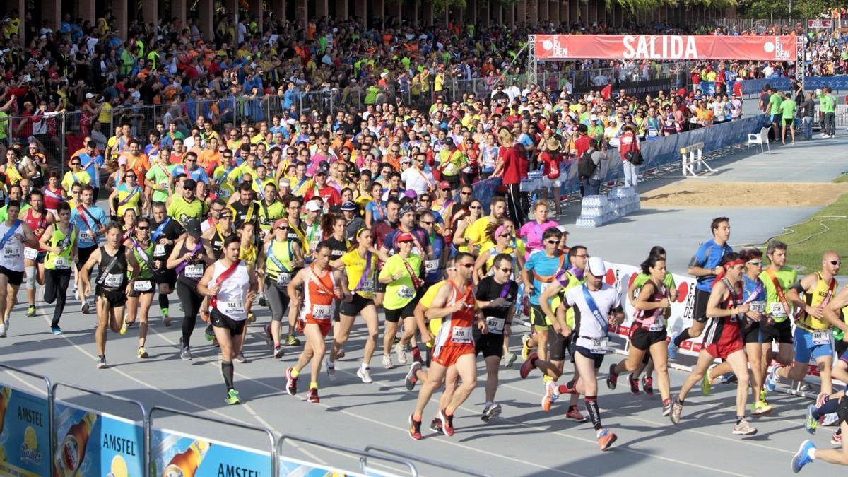 Carrera por relevos celebrada en el Estadio del Turia