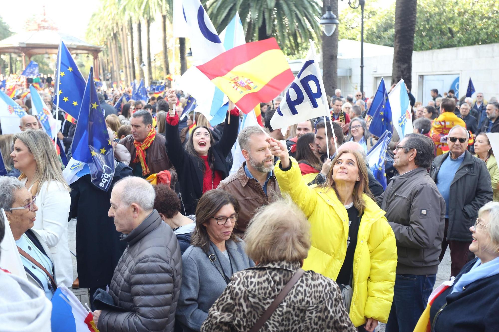 Miles de personas protestan en A Coruña contra la amnistía