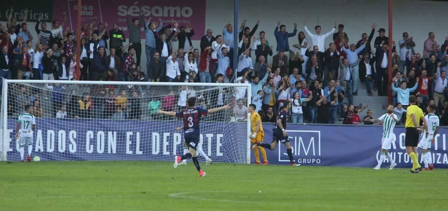 El Córdoba CF salva un punto ante el Yeclano