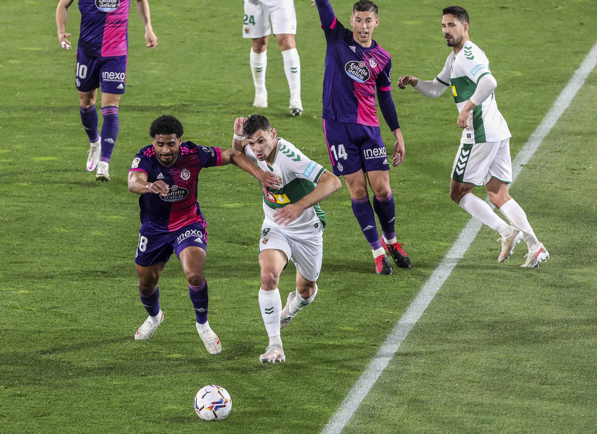 Elche 1 - Valladolid 1: El Elche no sabe ganar