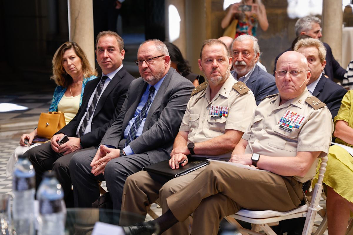 La BLET se presenta en Sevilla como proyecto tractor de inversiones