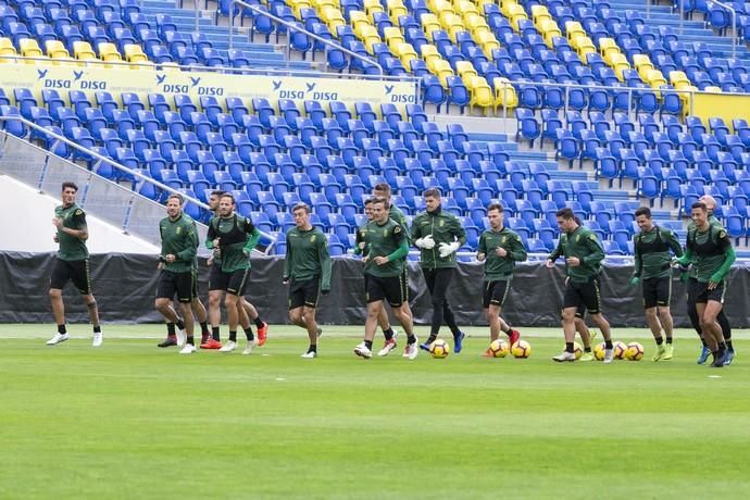 19.01.19. Las Palmas de Gran Canaria. Fútbol segunda división temporada 2018-19. Entrenamiento de la UD Las Palmas en el Estadio de Gran Canaria. Foto Quique Curbelo