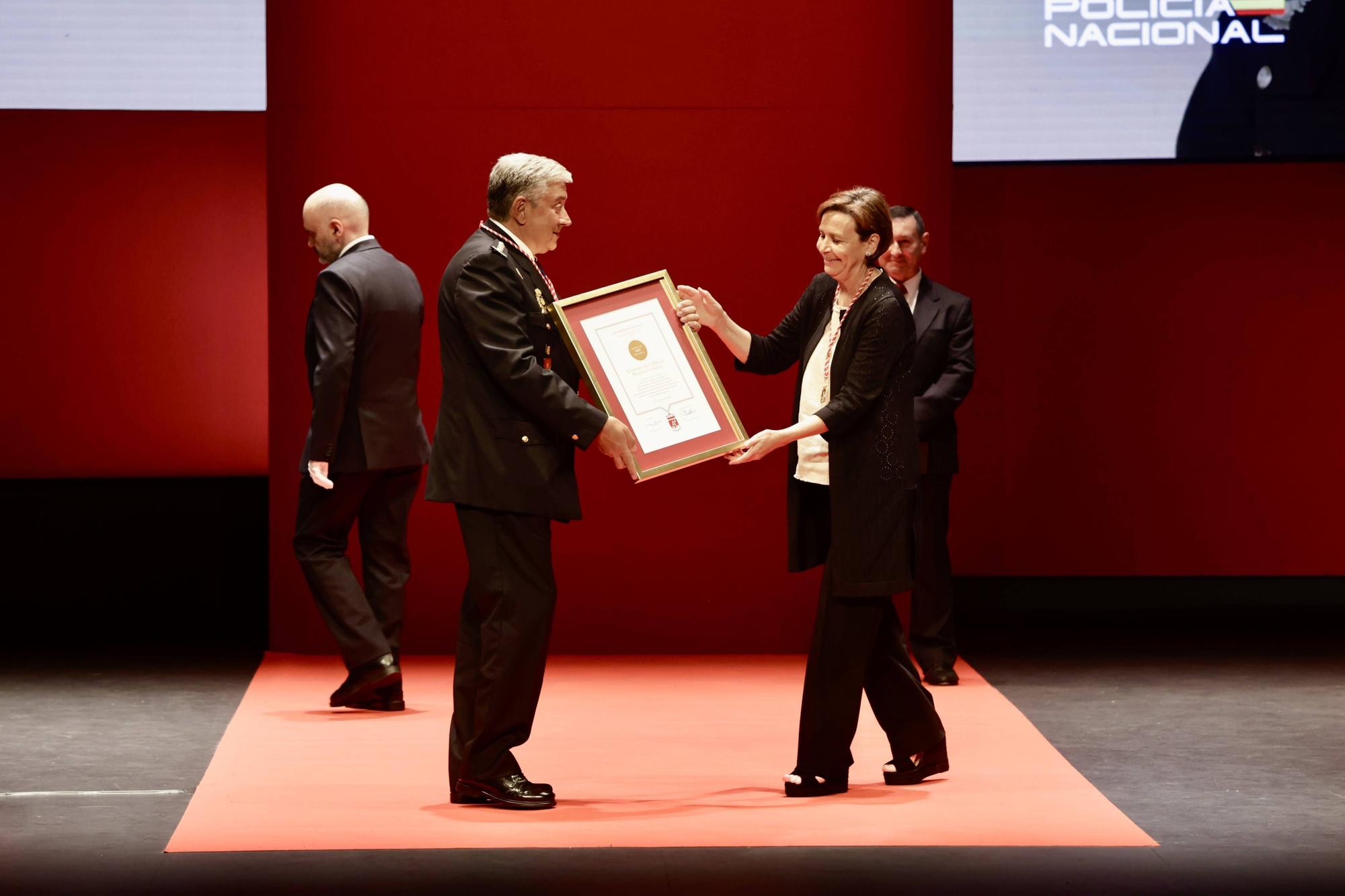 Entrega de las medallas de la ciudad de Gijón